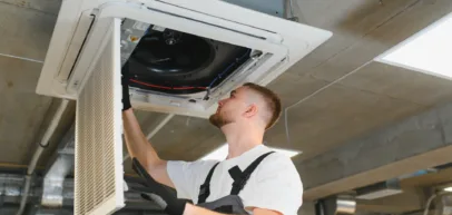 duct cleaning in building or apartment